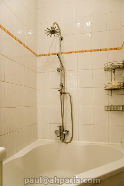 Ah Paris vacation apartment 114 - sdb_3