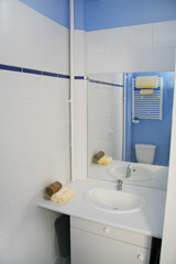 Ah Paris vacation apartment 117 - sdb