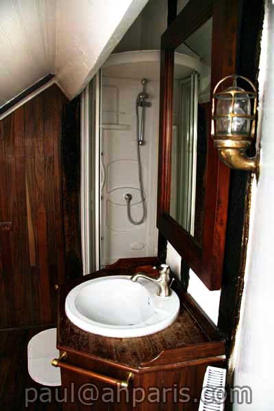 Ah Paris vacation apartment 119 - sdb