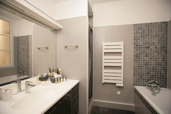 Ah Paris vacation apartment 131 - sdb2_2