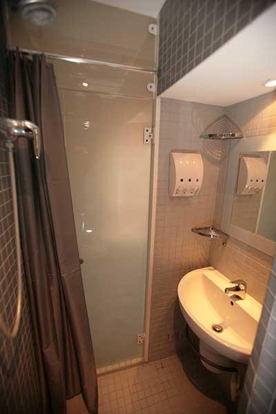 Ah Paris vacation apartment 138 - sdb2