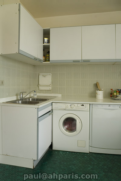 Ah Paris vacation apartment 155 - cuisine3