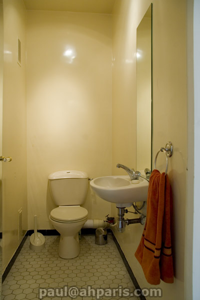 Ah Paris vacation apartment 155 - sdb2
