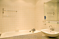 Ah Paris vacation apartment 165 - sdb2