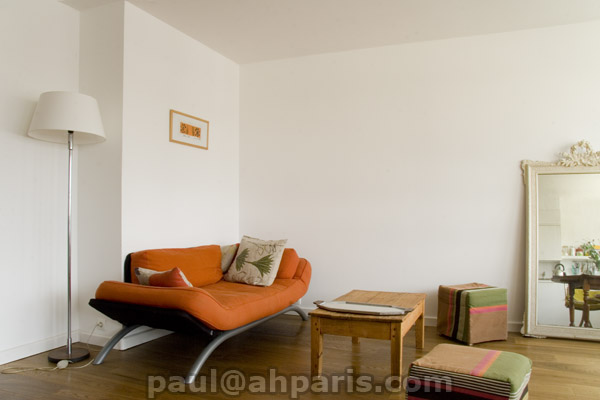 Ah Paris vacation apartment 181 - salon2