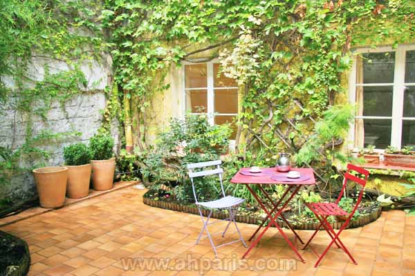 Ah Paris vacation apartment 187 - terrasse2