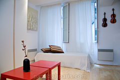 Ah Paris vacation apartment 190 - salon4