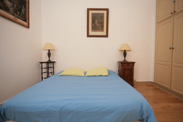 Ah Paris vacation apartment 198 - chambre