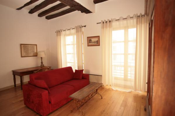 Ah Paris vacation apartment 198 - salon2