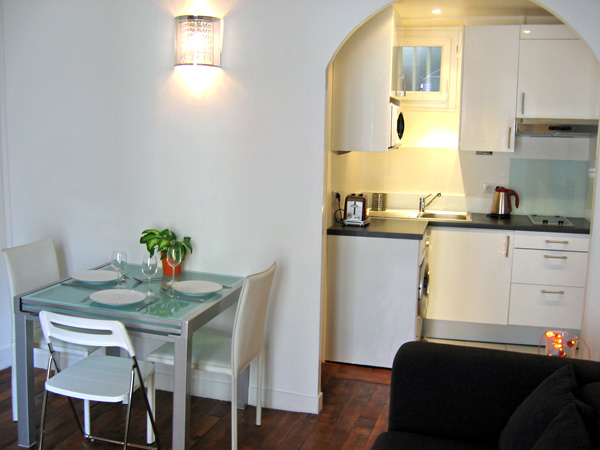 Ah Paris vacation apartment 201 - sam