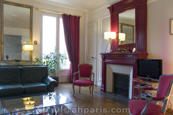 Ah Paris vacation apartment 205 - salon5