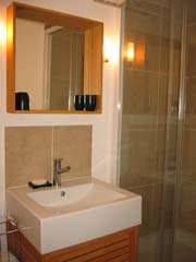 Ah Paris vacation apartment 223 - sdb