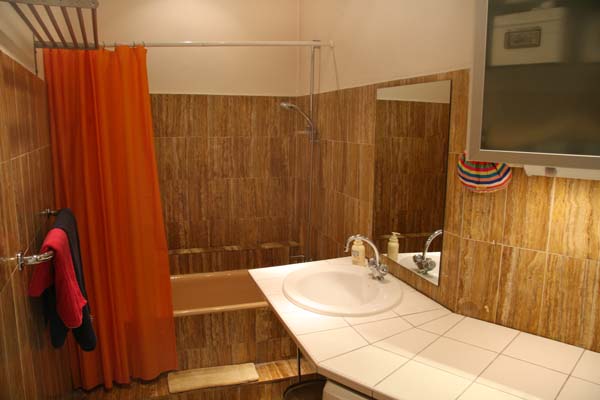 Ah Paris vacation apartment 259 - sdb2