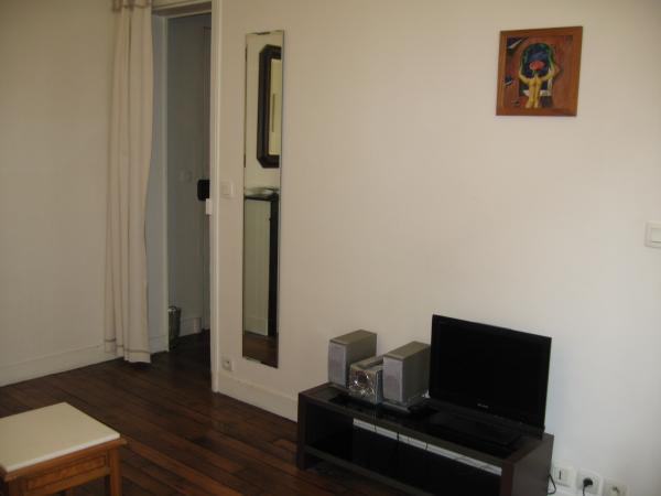 Ah Paris vacation apartment 272 - salon6