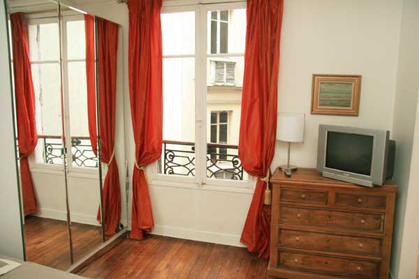Ah Paris vacation apartment 307 - chambre2