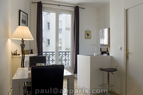 Ah Paris vacation apartment 323 - salon2