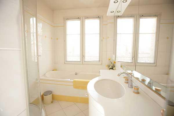 Ah Paris vacation apartment 324 - sdb4