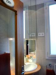 Ah Paris vacation apartment 345 - sdb