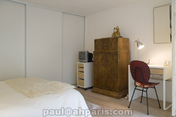 Ah Paris vacation apartment 357 - chambre