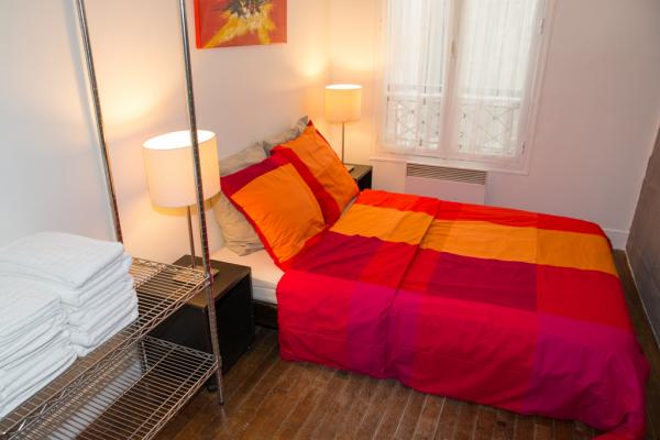 Ah Paris vacation apartment 360 - chambre