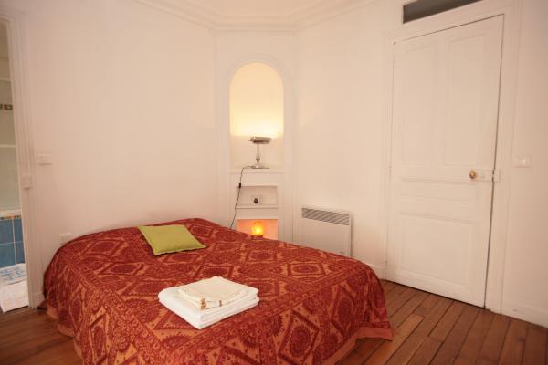 Ah Paris vacation apartment 365 - chambre2