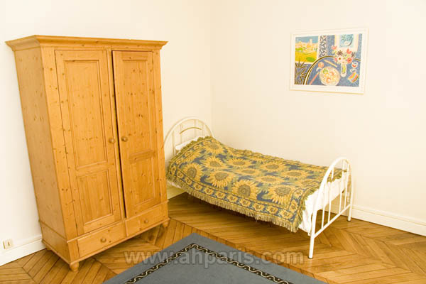Ah Paris vacation apartment 368 - chambre2
