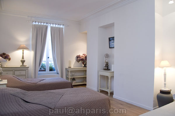 Ah Paris vacation apartment 371 - chambre