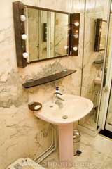 Ah Paris vacation apartment 381 - sdb_2