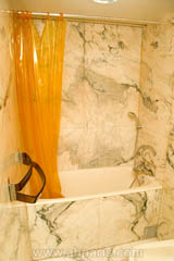 Ah Paris vacation apartment 381 - sdb