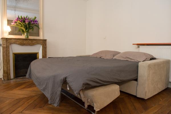 Ah Paris vacation apartment 389 - salon3