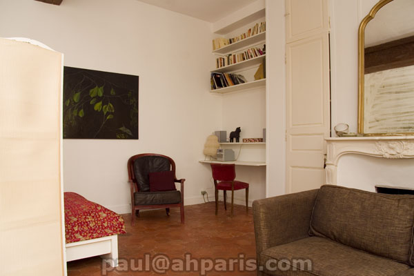 Ah Paris vacation apartment 396 - salon2
