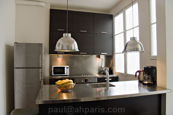 Ah Paris vacation apartment 404 - cuisine3
