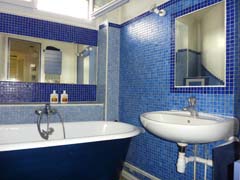 Ah Paris vacation apartment 413 - sdb