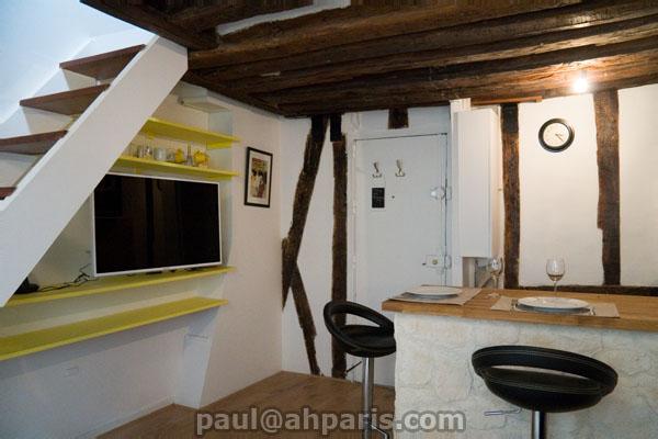 Ah Paris vacation apartment 422 - salon3