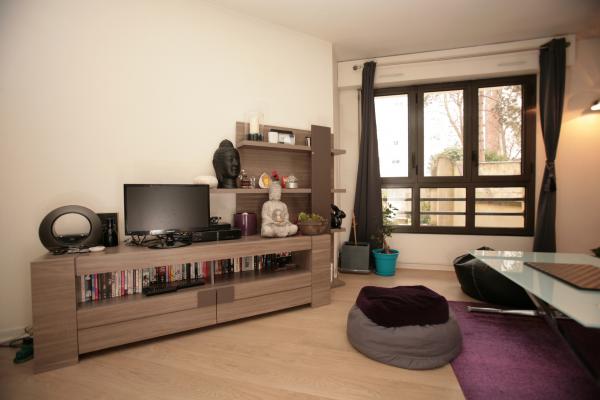 Ah Paris vacation apartment 98 - salon5